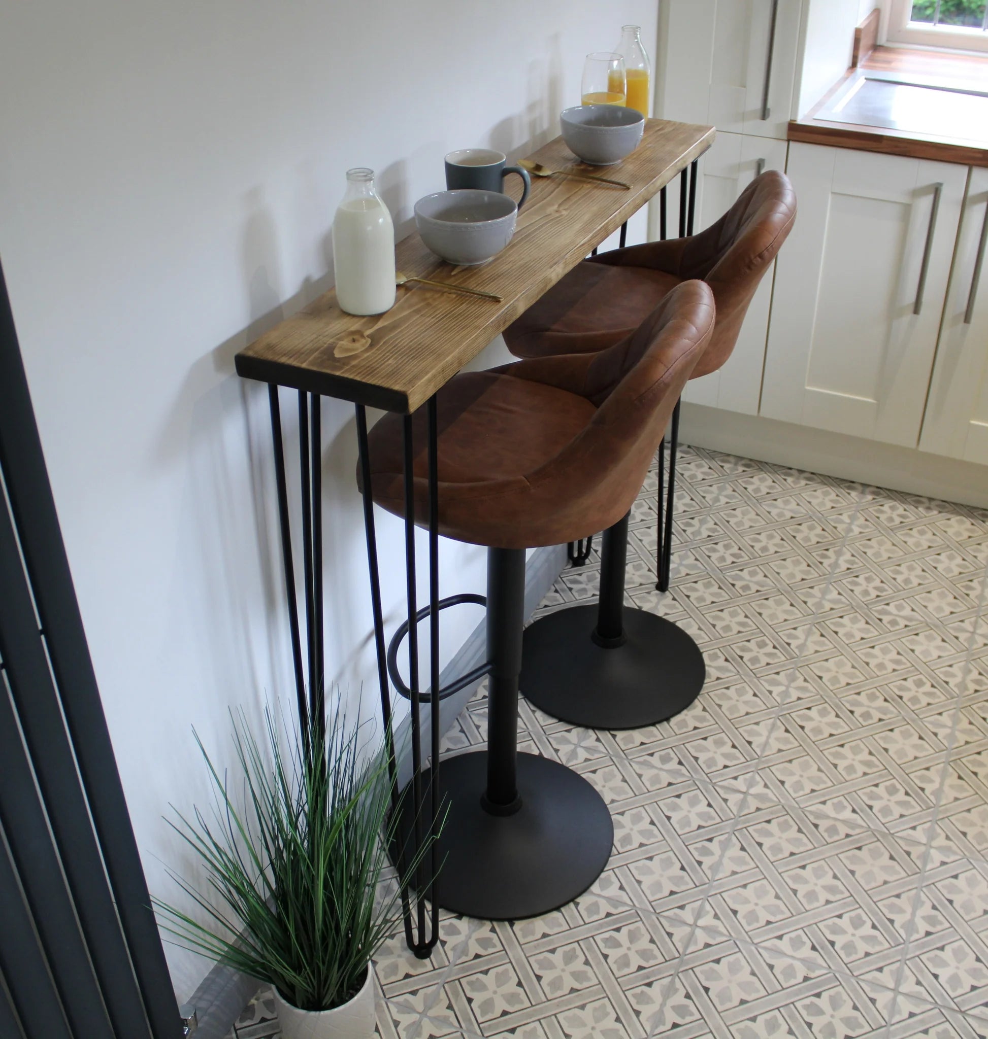 The Pier Console & Breakfast Bar